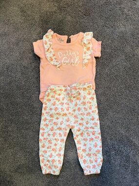 Pink "Daddy's Girl" Ruffle Baby Bodysuit & Floral Pants Set